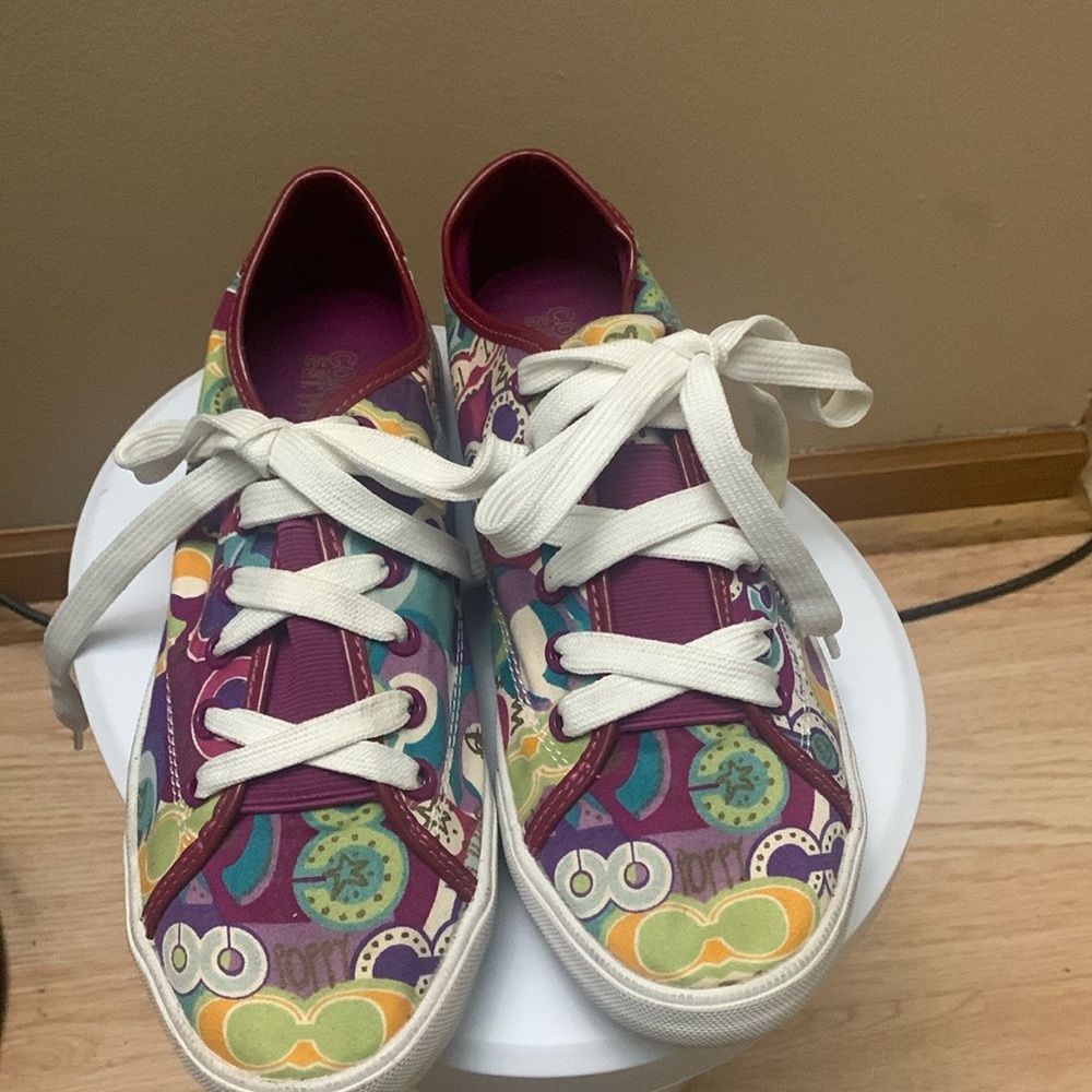 Brand New Coach Poppy sneakers size 9